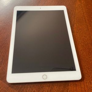 EUC IPad 5th Generation 32 GB
